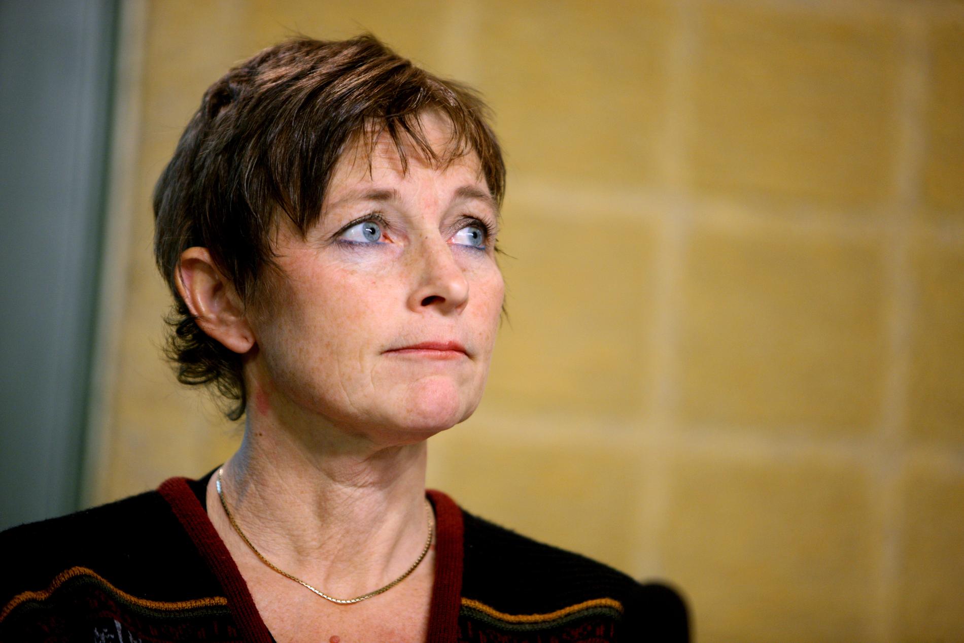Maria Ågren, tidigare generaldirektör för Transportstyrelsen, beslutade om avsteg mot flera lagar. 