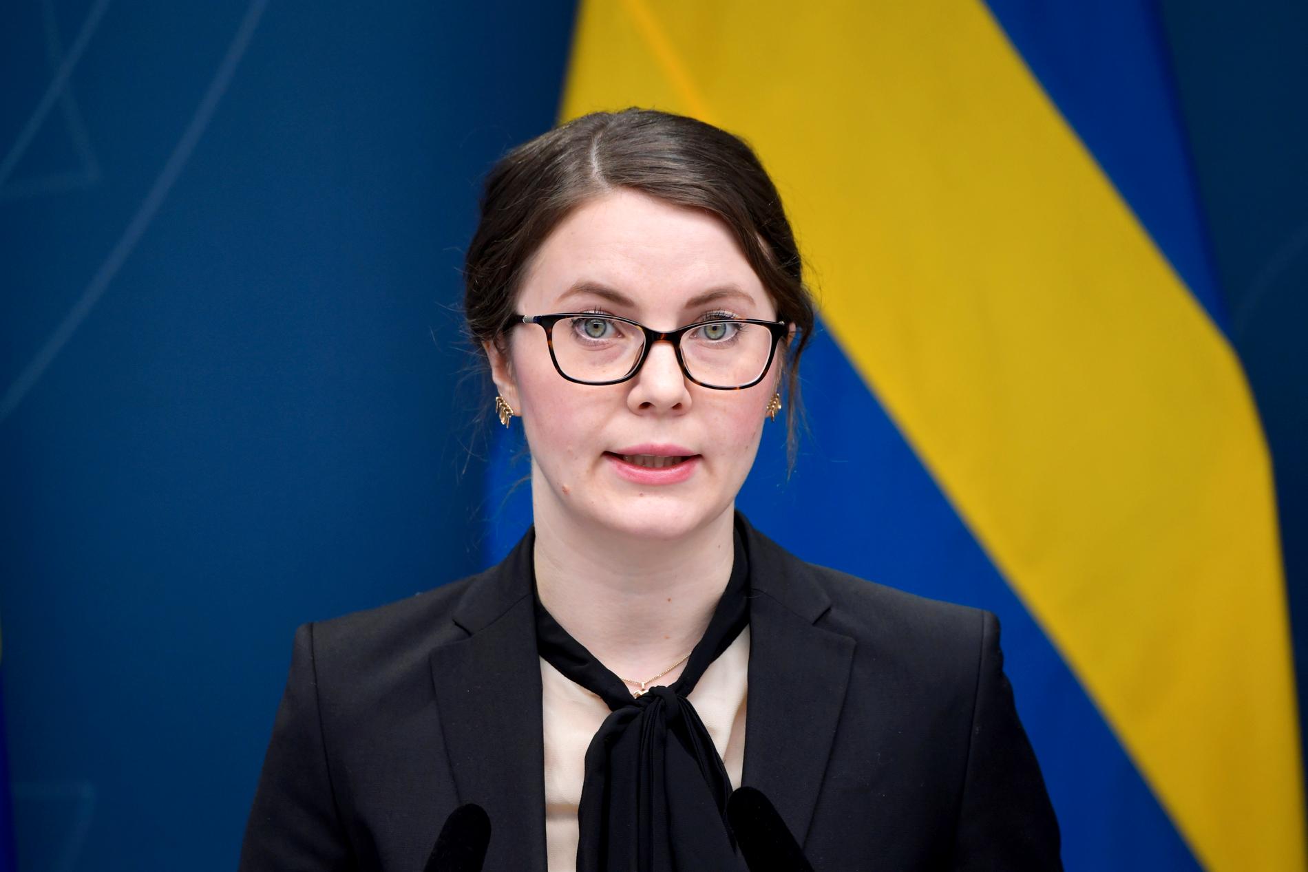Civilminister Ida Karkiainen presenterade i dag en ny utredning som syftar till att utesluta oseriösa leverantörer i offentliga upphandlingar. Arkivbild.