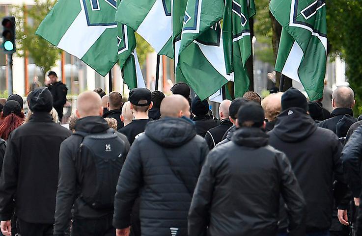 I morgon ska nazistiska Nordiska motståndsrörelsen genomföra en demonstration i anslutning till Bokmässan i Göteborg. Bilden från organisationens marsch 17 september.