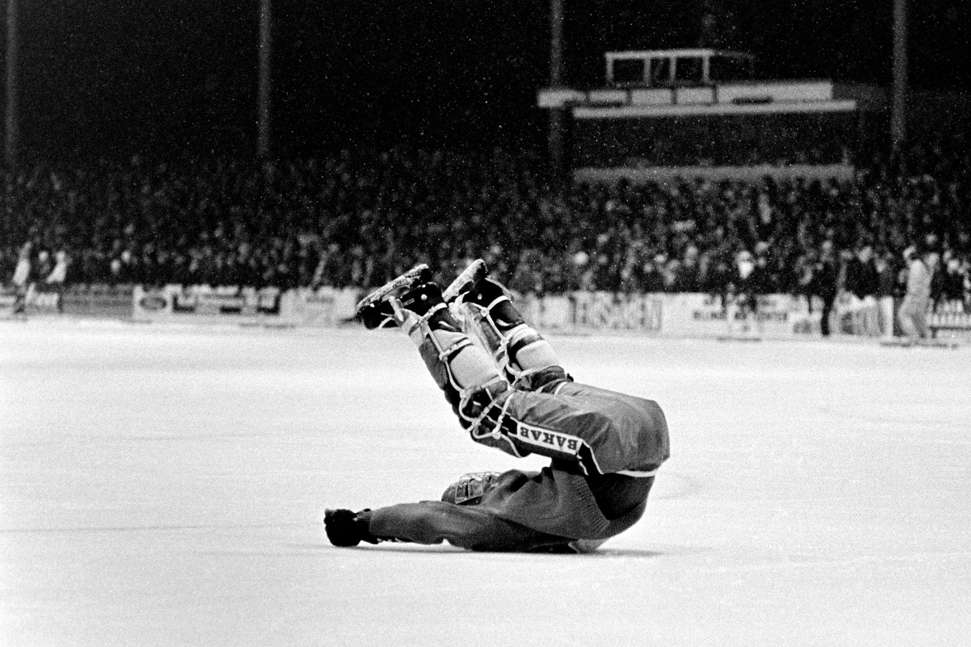 Thomas Fransson jublar efter att ha säkrat SM-finalplats 1981. Där fick Selånger dock se sig besegrat av Boltic som vann med 4–3.