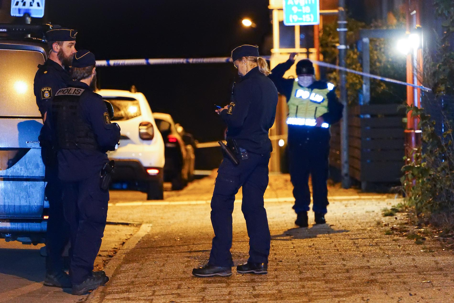 Den 3 oktober skottskadades en man i 20-årsåldern i centrala Hässleholm.