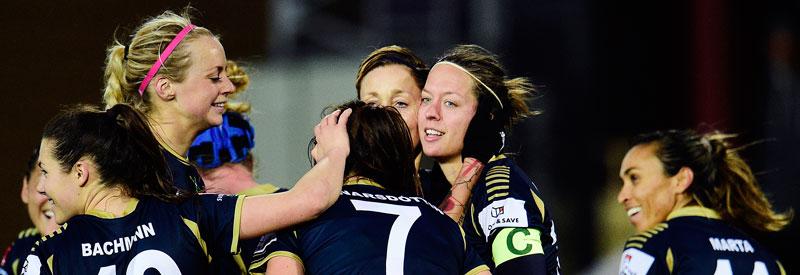 Rosengårds spelare jublar efter att Lina Nilssons mål.