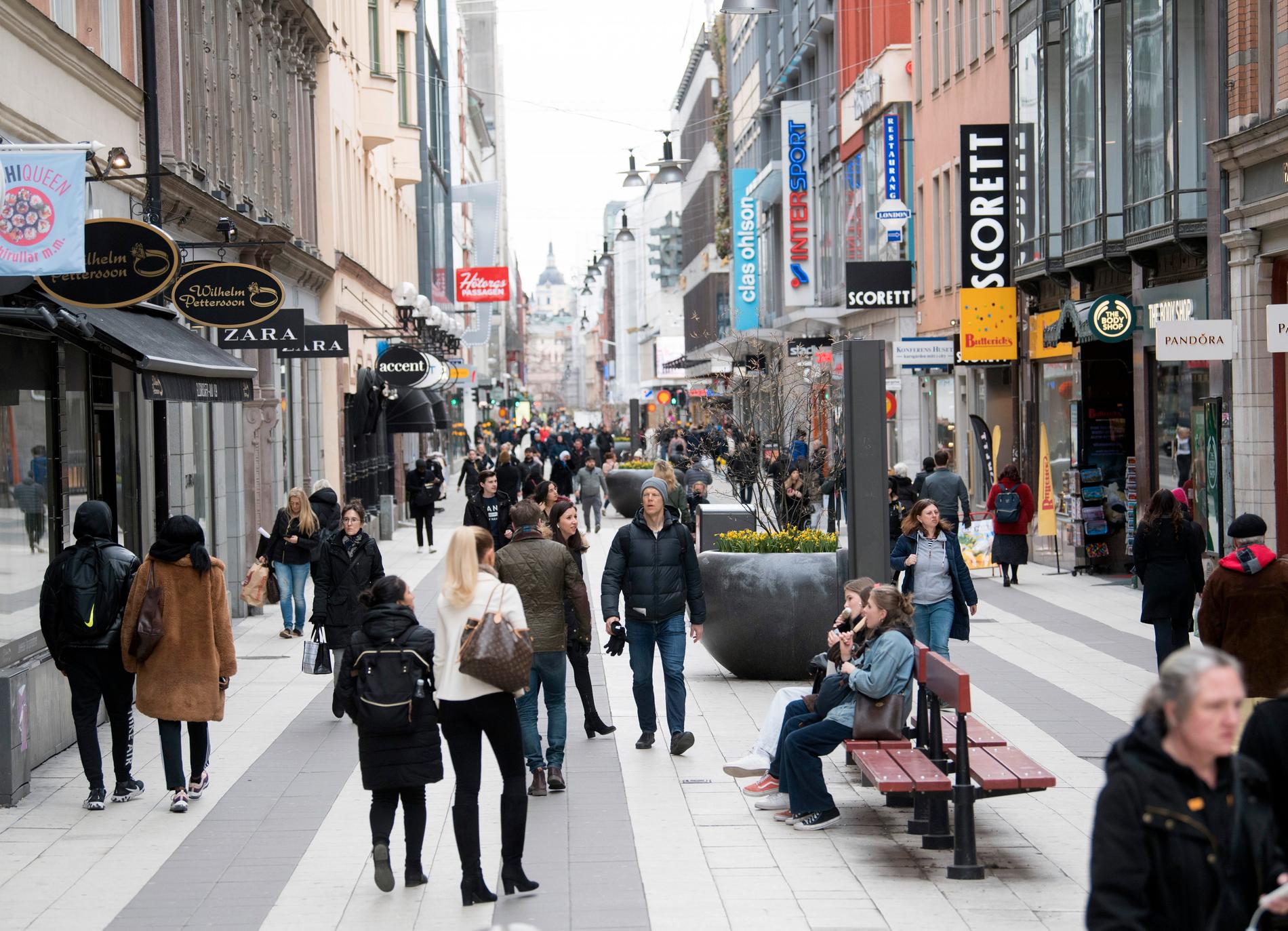 While there are fewer people than usually (pre-corona) on Drottninggatan in central Stockholm, life goes on. 