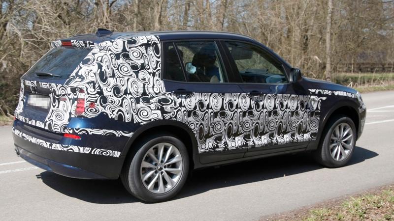 Nya BMW X3 kommer att introduceras på marknaden mot slutet av året.