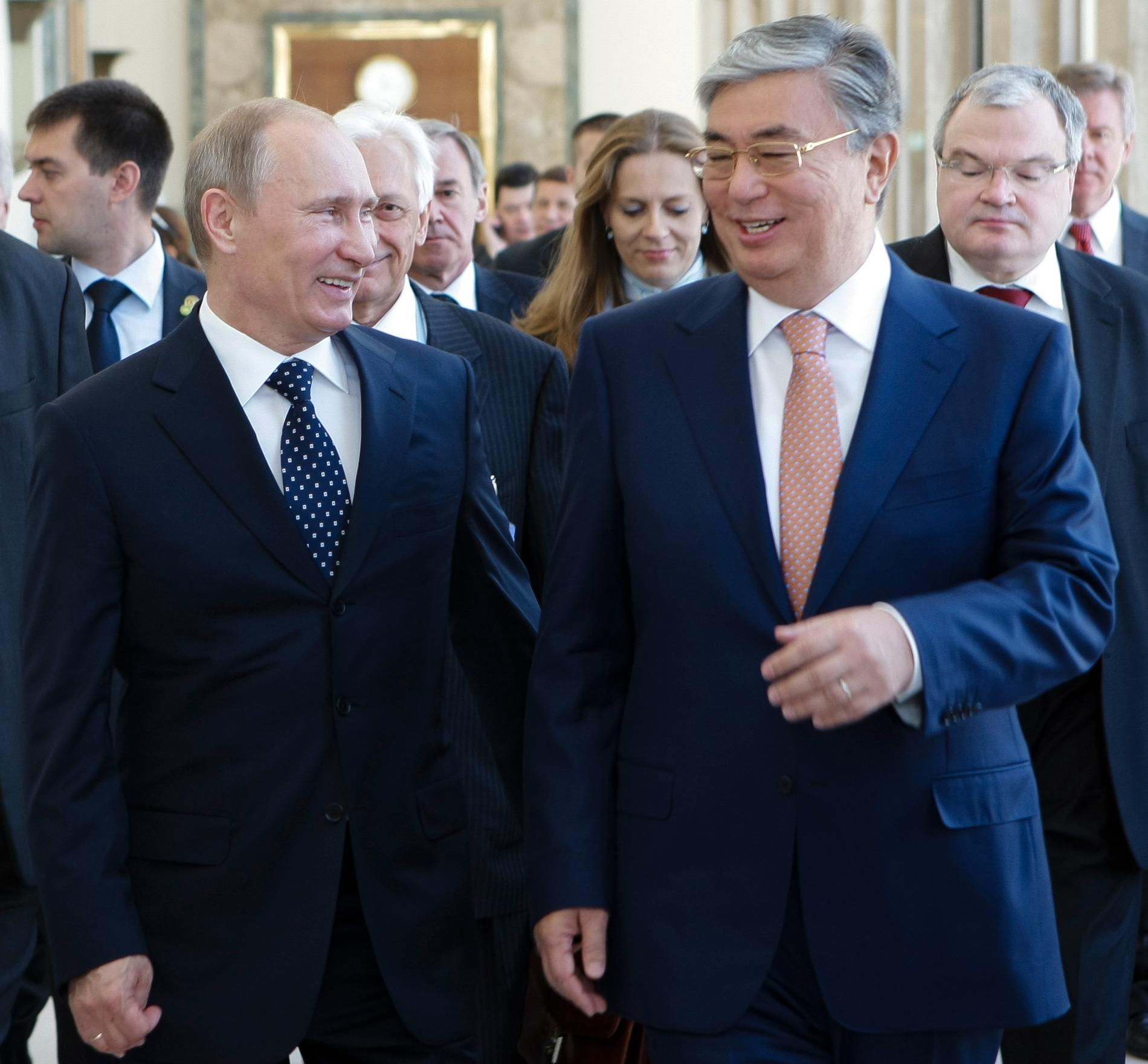 Kasym-Zjomart Tokajev tillsammans med Rysslands president Vladimir Putin. Arkivbild.