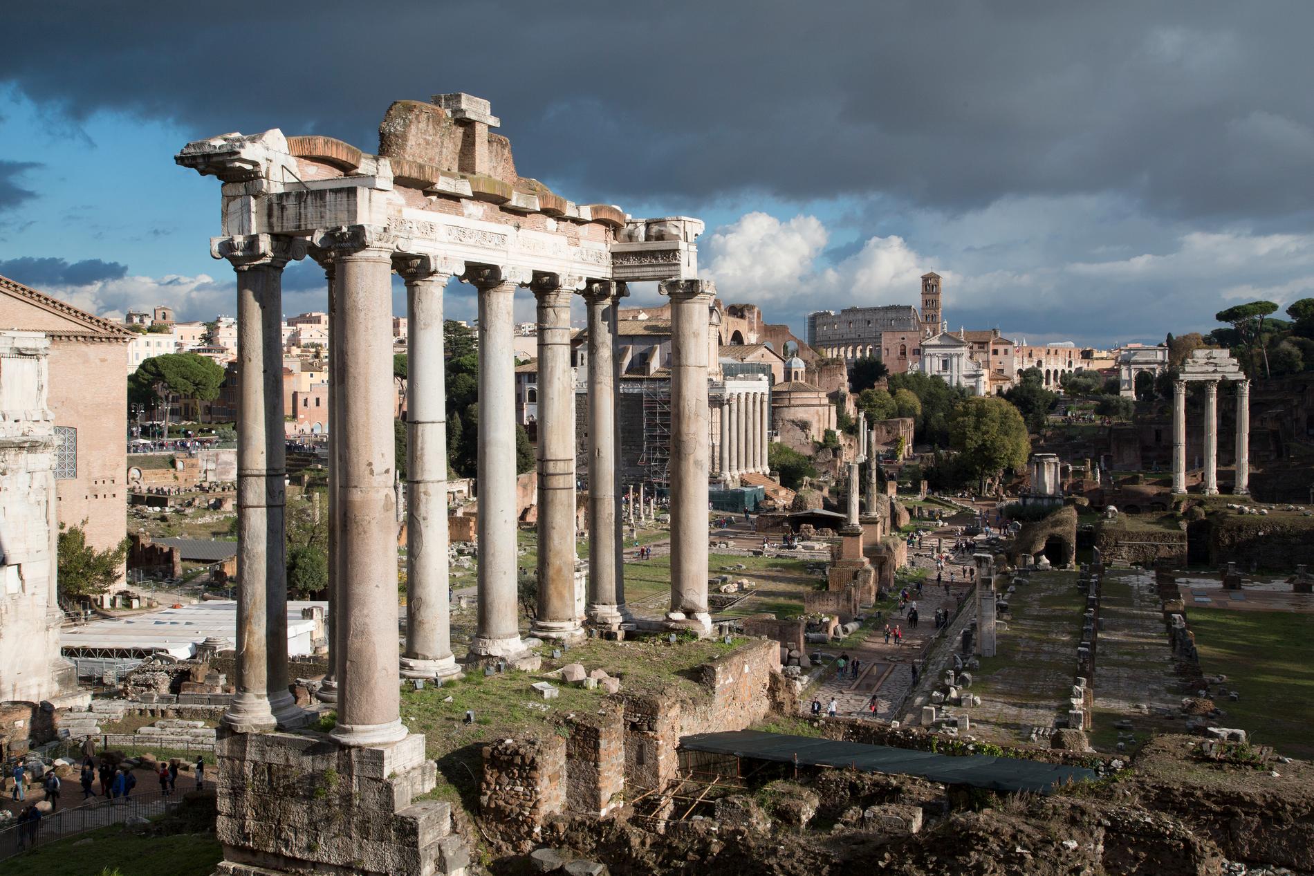Forum Romanum var det antika Roms kommersiella, politiska och religiösa centrum. Men när ska eleverna lära sig mer om det? undrar många. Arkivbild.