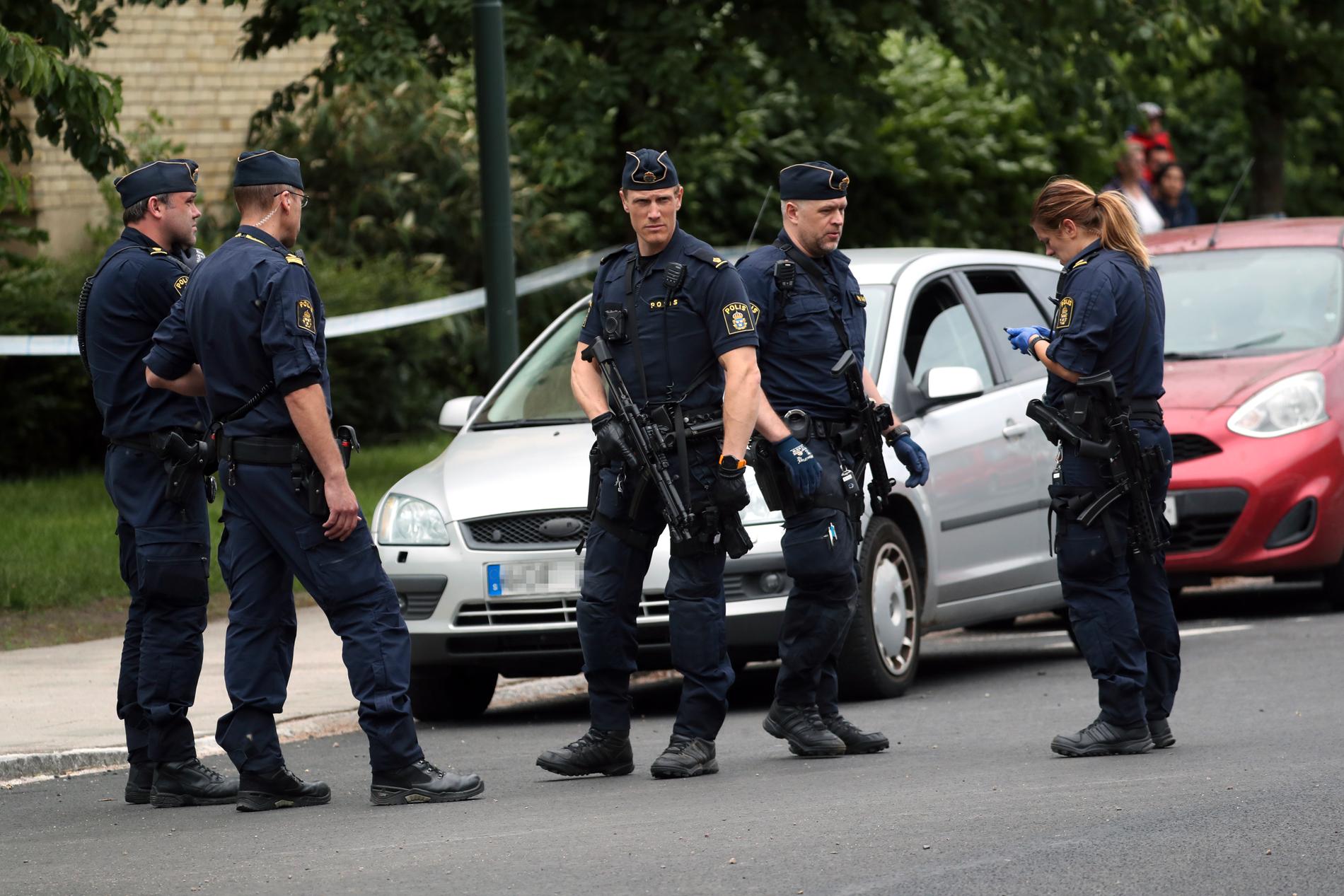 En man hittades skottskadad i Malmö.