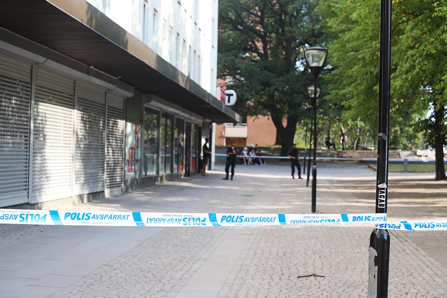En skottlossning har inträffat i Liljeholmen, i Stockholm.