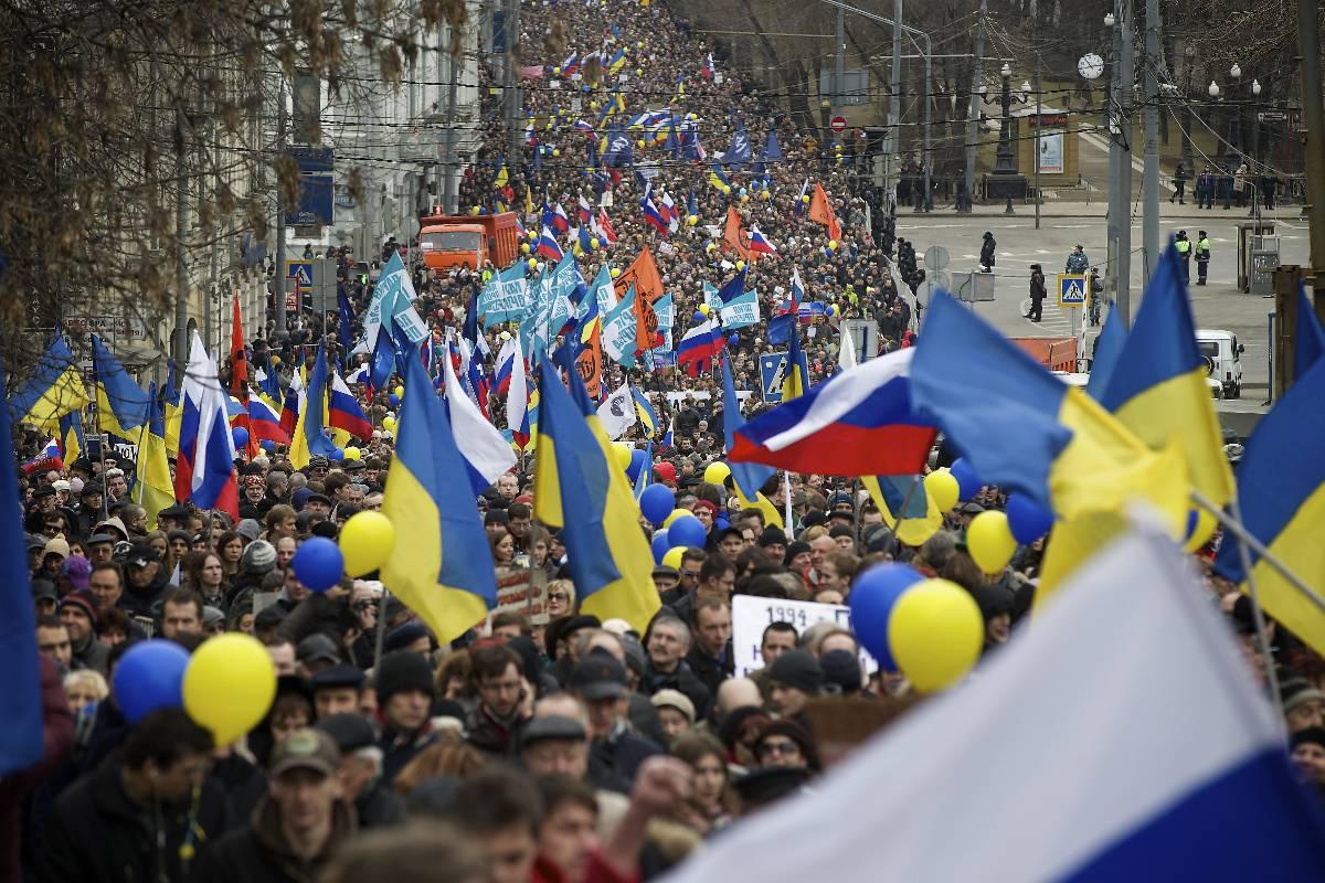 Flera demonstrationer har ägt rum i såväl Ukraina som i Ryssland inför valet. Foto