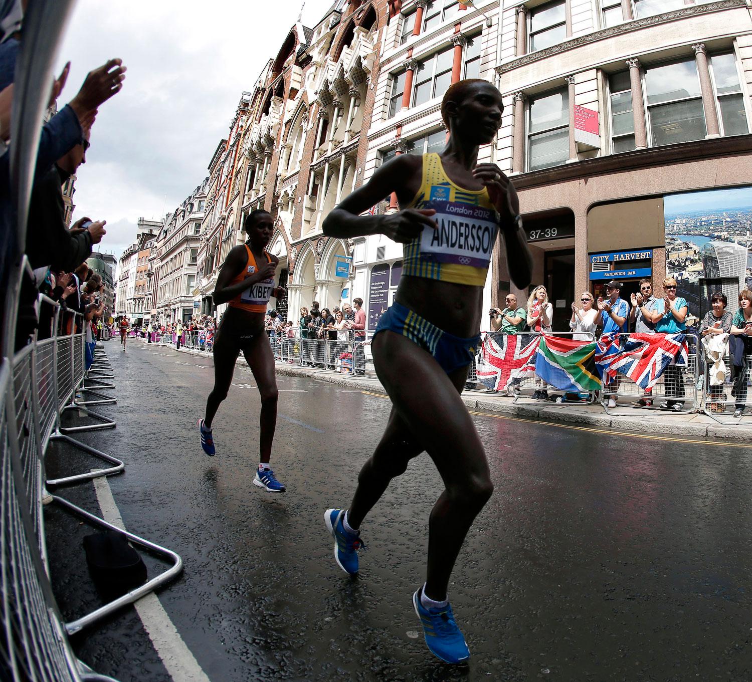 Isabellah under maraton-loppet i London OS 2012.