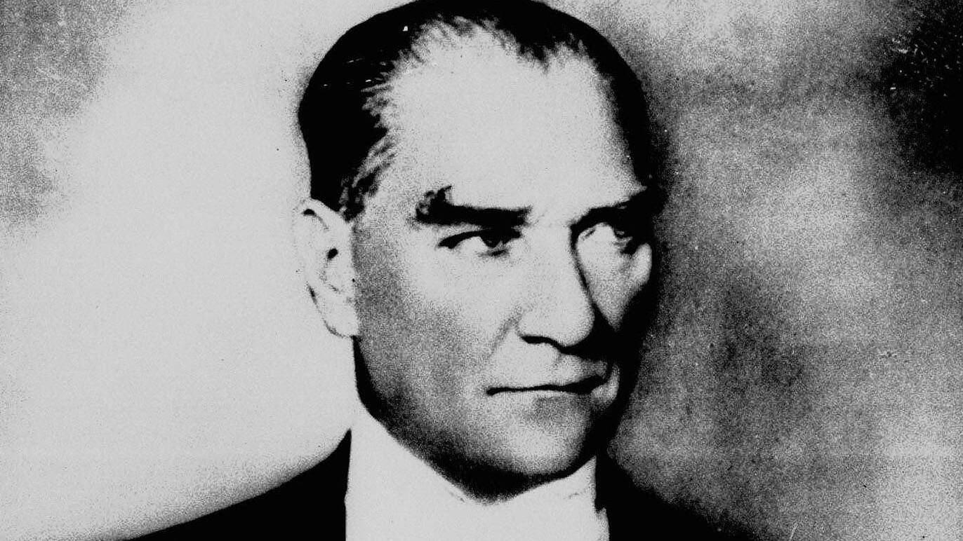 Mustafa Kemal Atatürk ses som det moderna Turkiets grundare. Nu har en tv-serie om hans liv stoppats för visning i Disney+. Arkivbild.