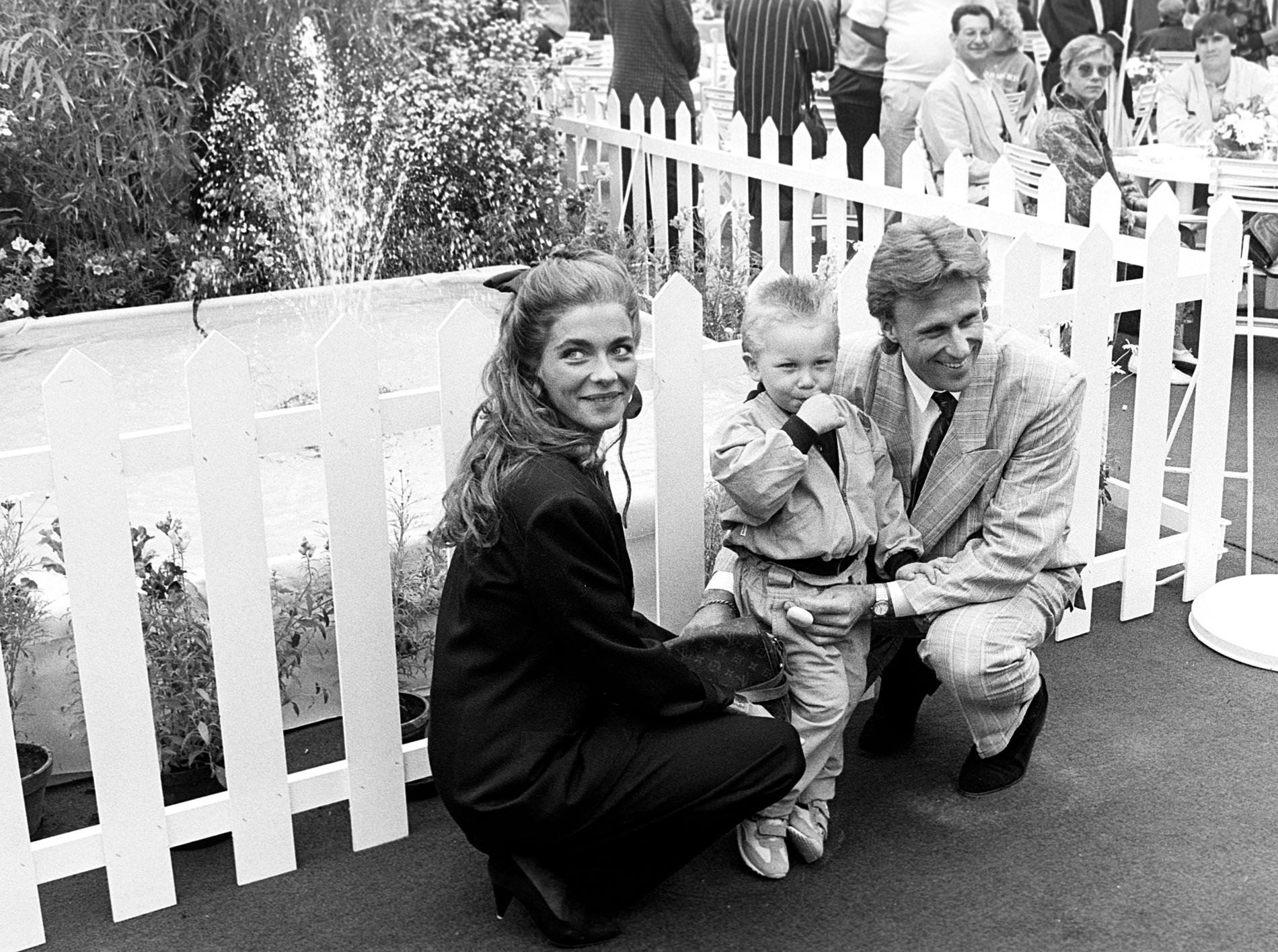 1988. Mamma Jannike och pappa Björn.