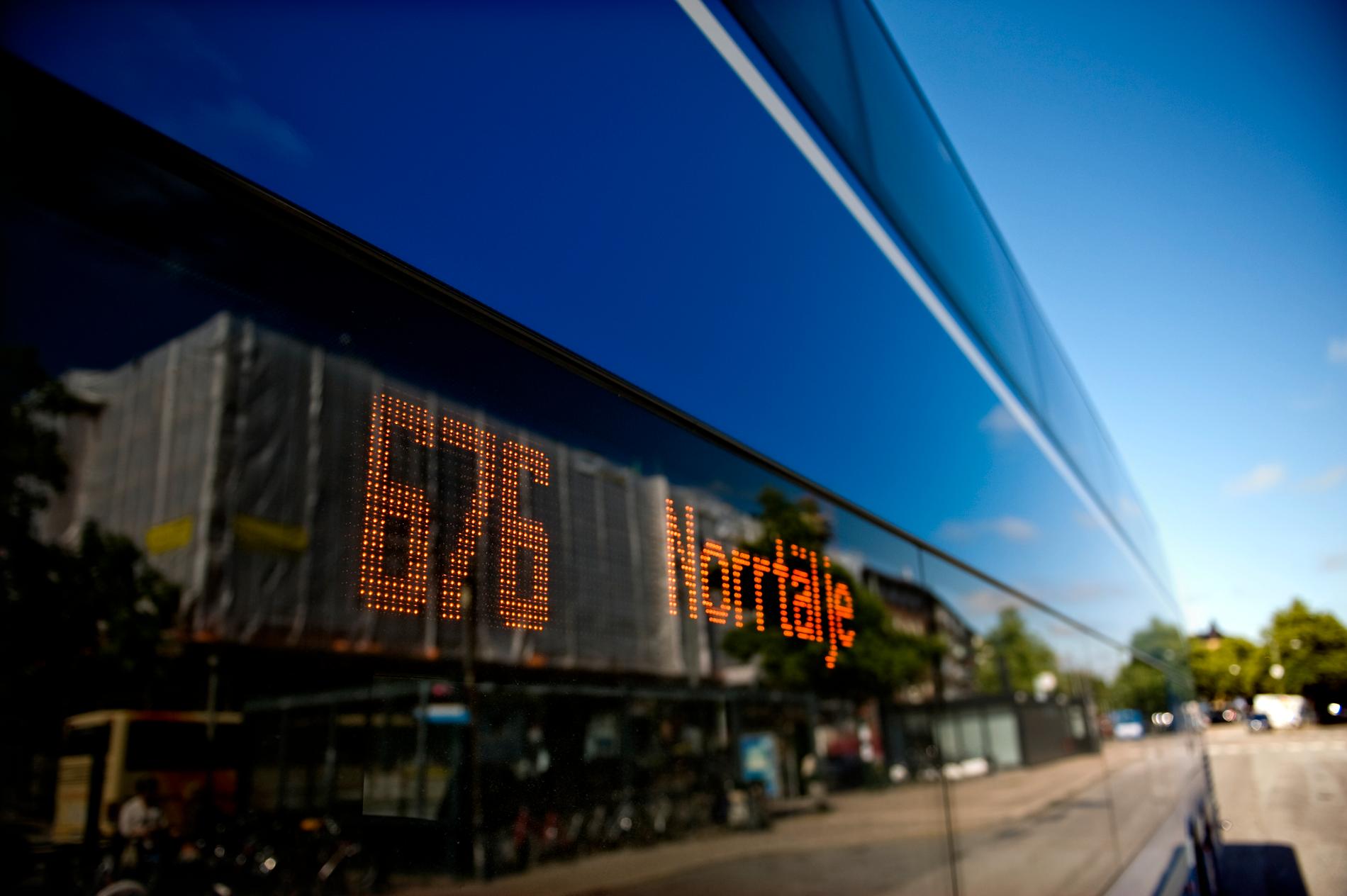 En buss på linje 676 mellan Stockholm och Norrtälje började brinna vid midnatt. Arkivbild.