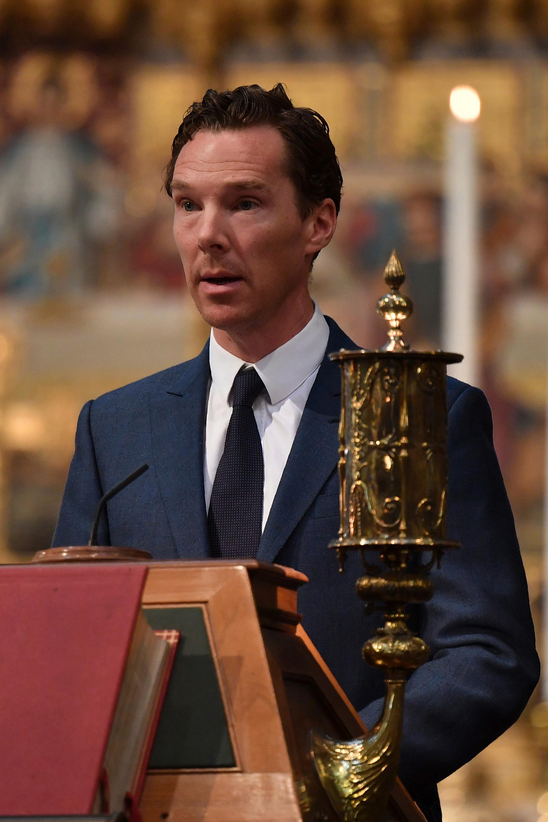 Den brittiske skådespelare Benedict Cumberbatch talade under minnesceremonin för Stephen Hawking.