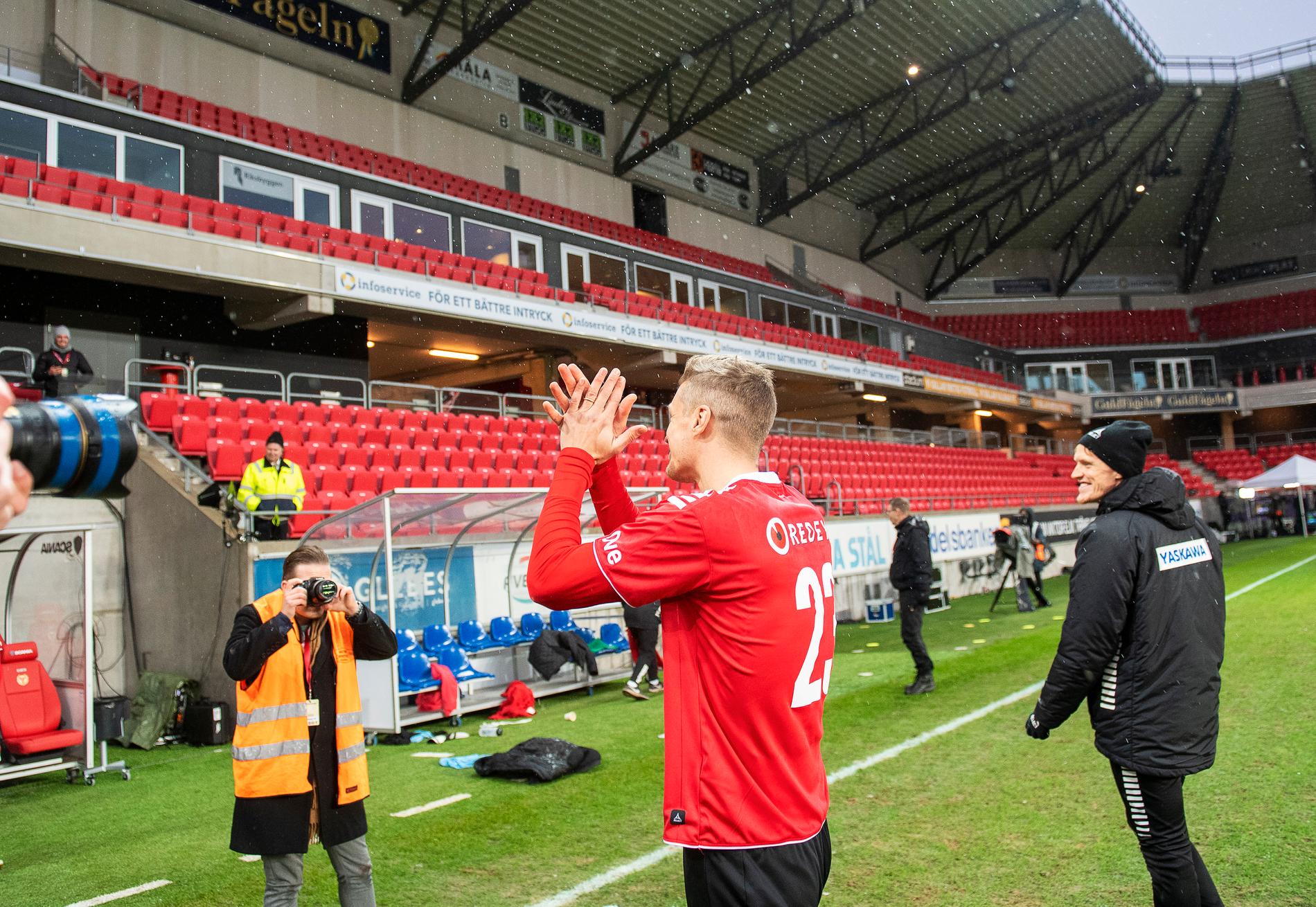 Viktor Elm efter sista matchen som elitfotbollsspelare.