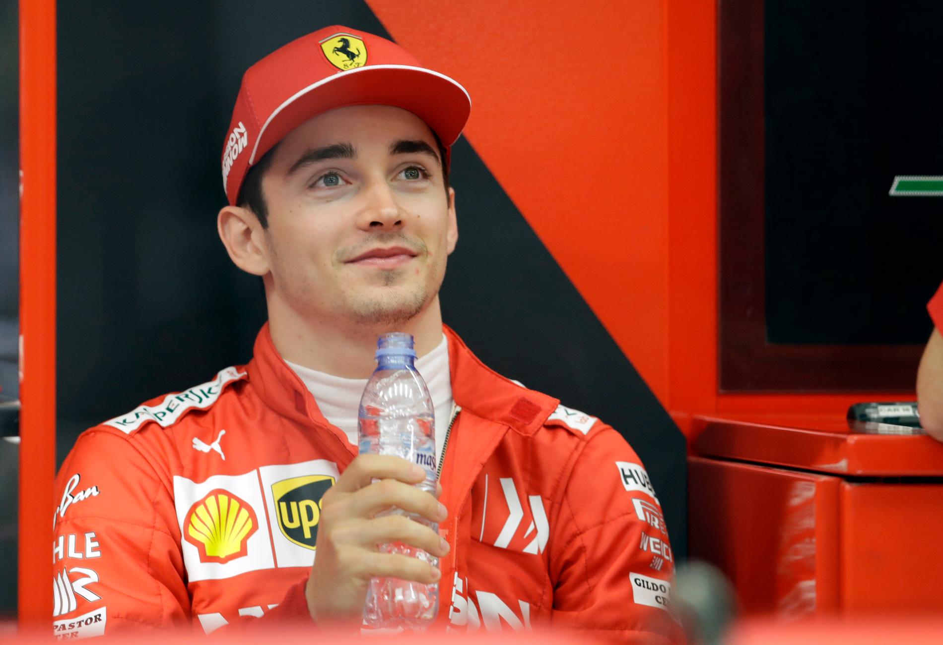 Charles Leclerc tog karriärens första pole position i Bahrain GP