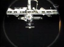 ISS fotograferad från Discovery.