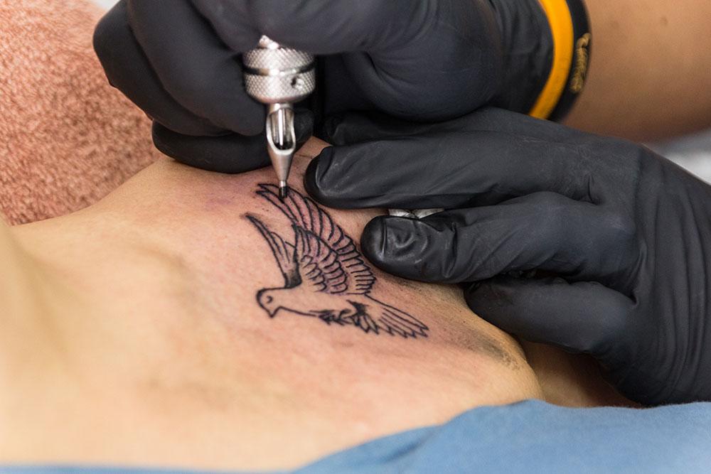 Detta händer med dina tatueringar – när du blir gammal.