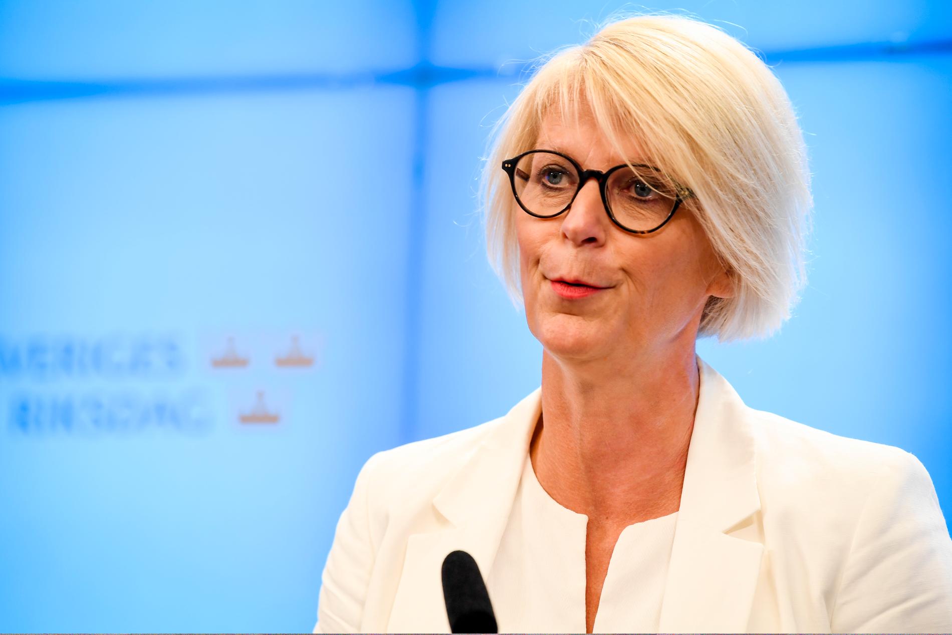 Moderaternas ekonomiskpolitiska talesperson Elisabeth Svantesson är kritisk till bankskatten. Arkivbild.