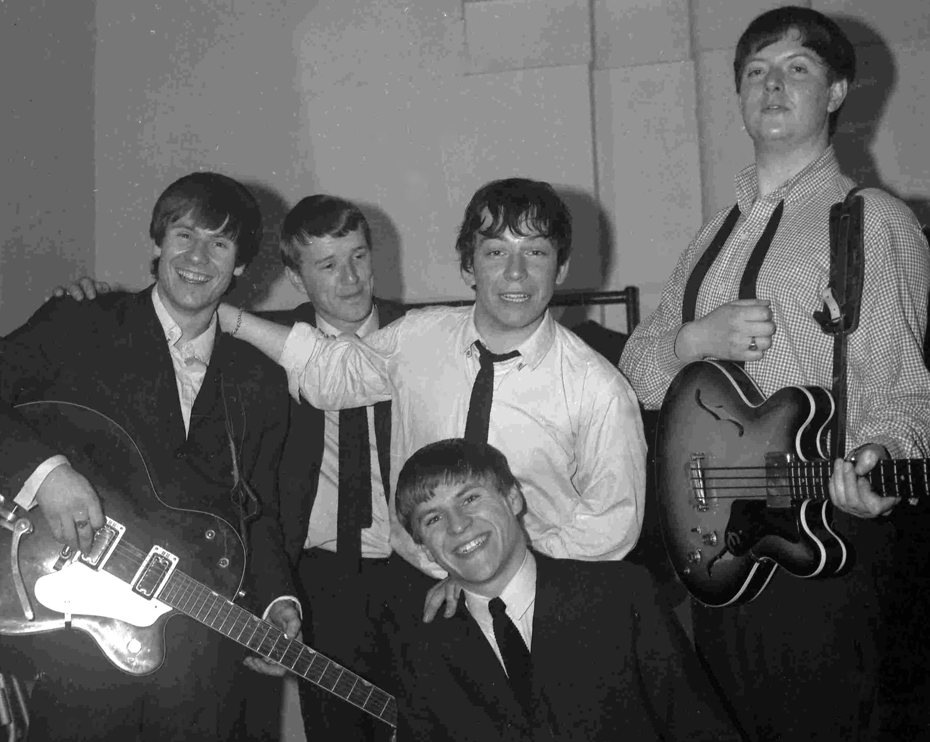 The Animals anno 1964. Från vänster Hilton Valentine, John Steel, Eric Burdon, Chas Chandler och längst fram Alan Price.