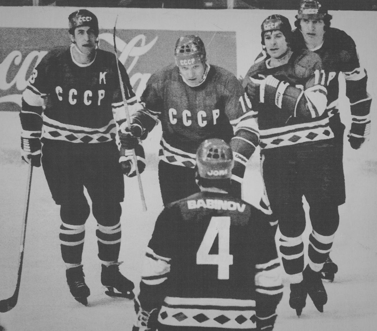 VM 1979 i Moskva. Superkedjan fr.v. Boris Michailov, Vladimir Petrov och Valerij Charlamov.