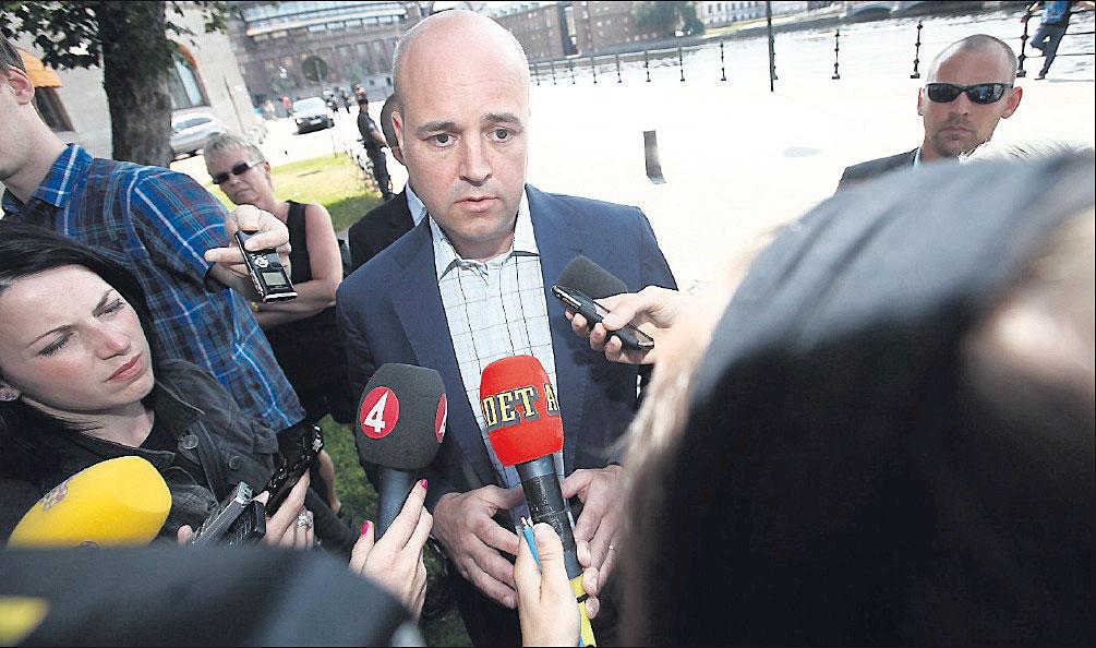 Kris Efter utpekandet av Sven Otto Littorin som sexköpare är det nu han sätts på prov, statsmannen Fredrik Reinfeldt. Frågan är bara om han pallar för trycket.