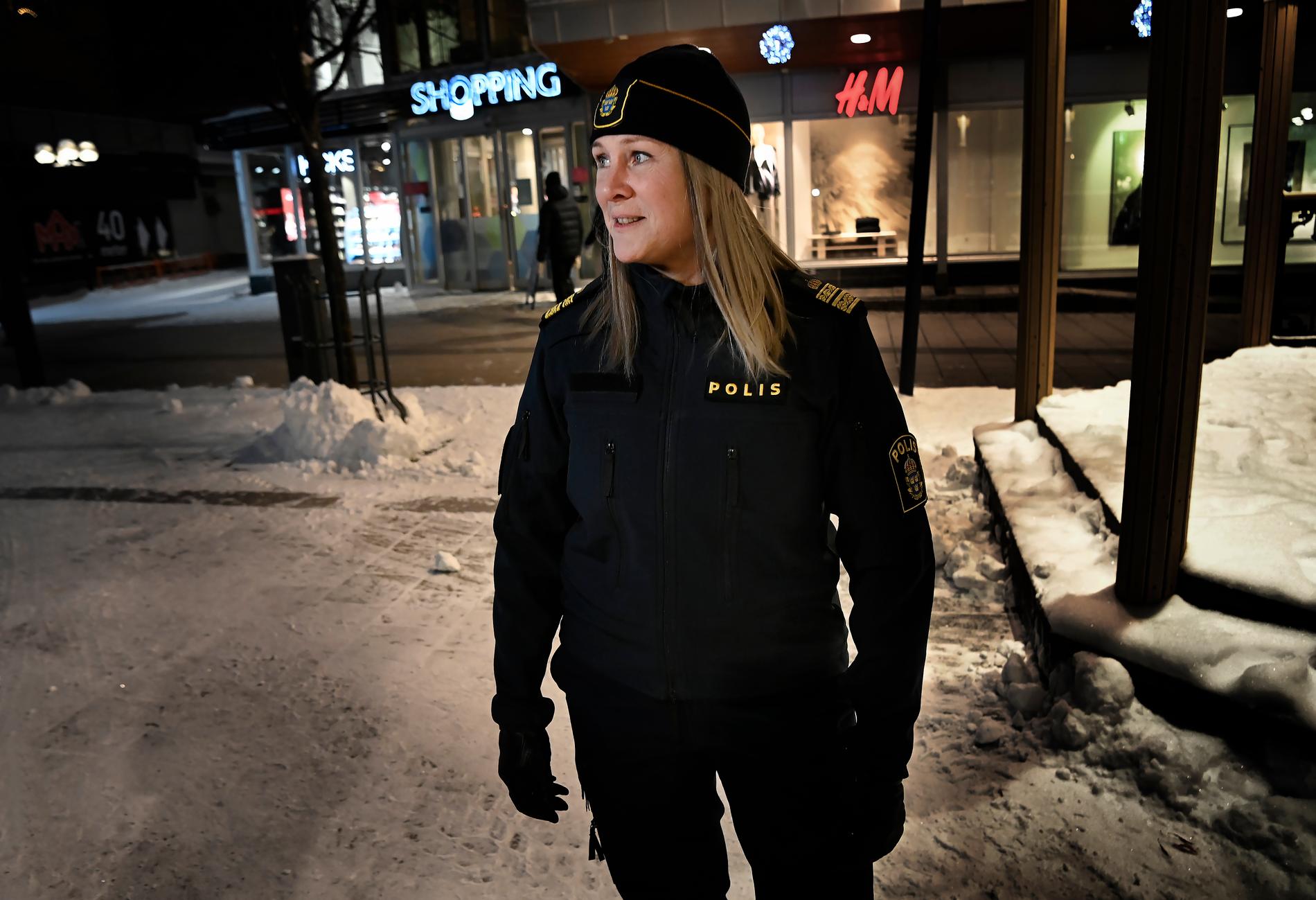 Efter 15 år som polis i Stockholm flyttade Petra Hinterthaner norröver. Sedan årsskiftet är hon lokalpolisområdeschef för Luleå och Boden. 