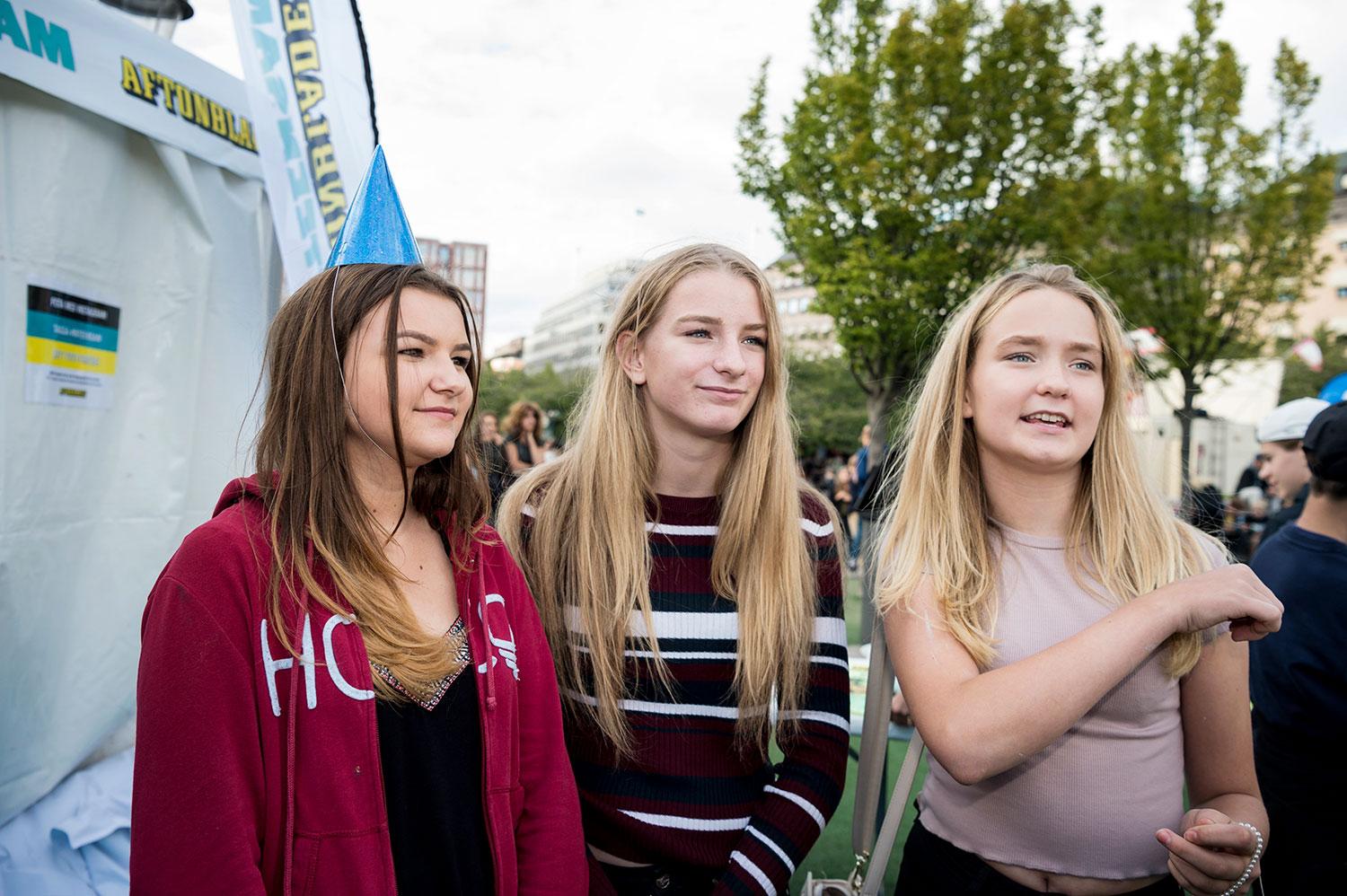 Luiza Sipko, 13, Agnes Bergström Ågren, 13 och Mikaela Bergström Ågren, 13 från Stockholm.