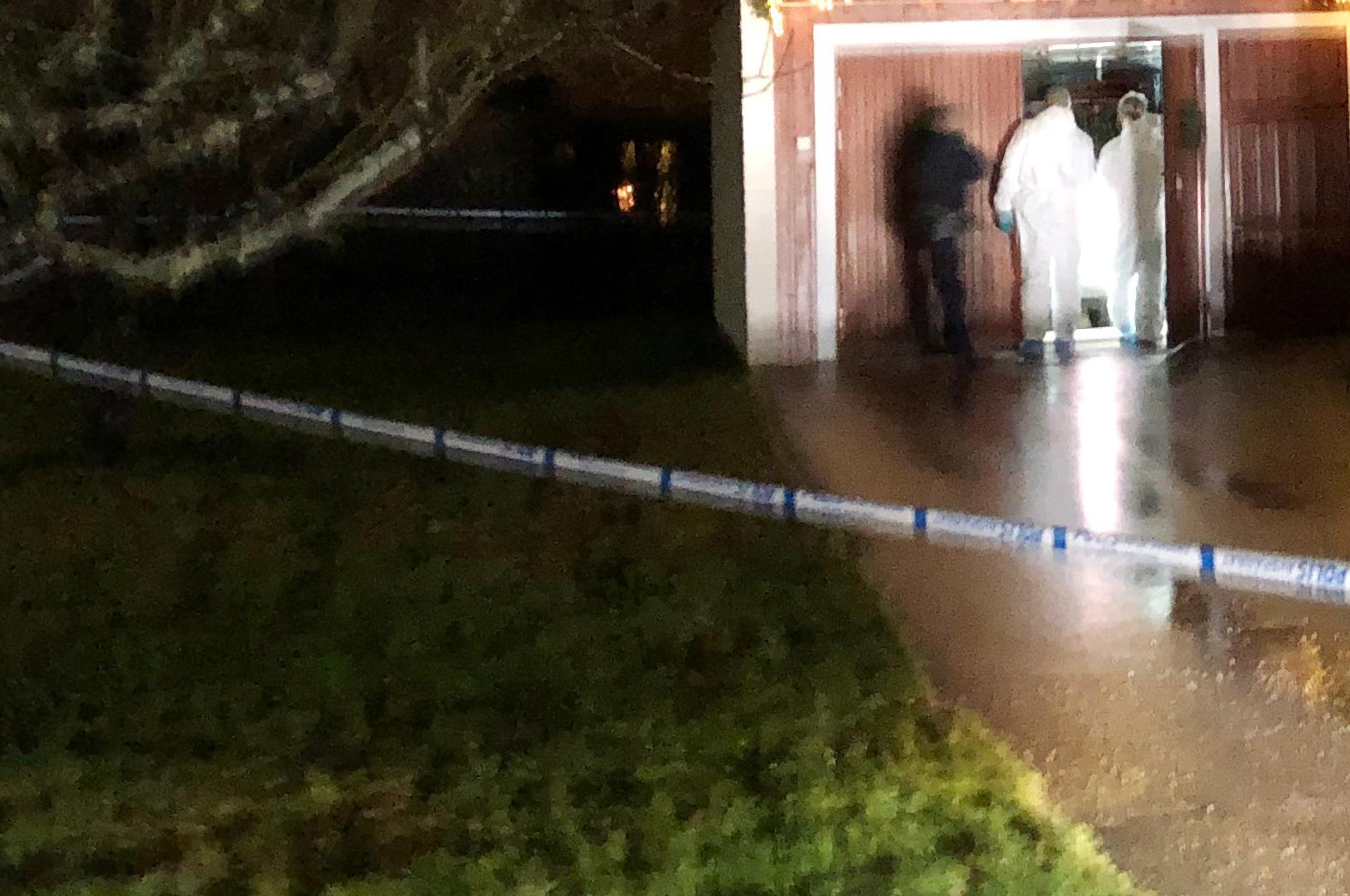 En kvinna hittades död i en villa i Västerås på julafton.