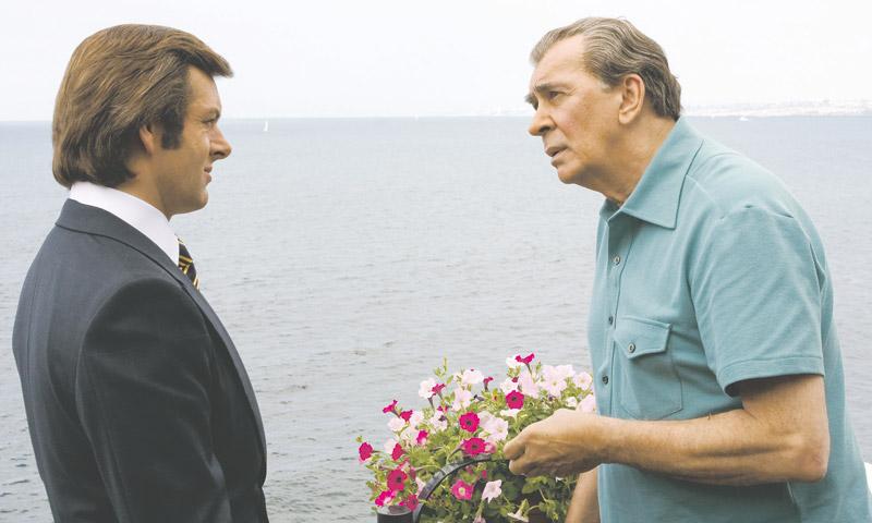 Michael Sheen som Frost och Frank Langella som Nixon imponerar rejält i proffsigt regisserade ”Frost/Nixon”.