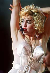 Med Blonde Ambition-turnén 1990 skapade Madonna helt nya förväntningar på hur en bra konsert ska vara.