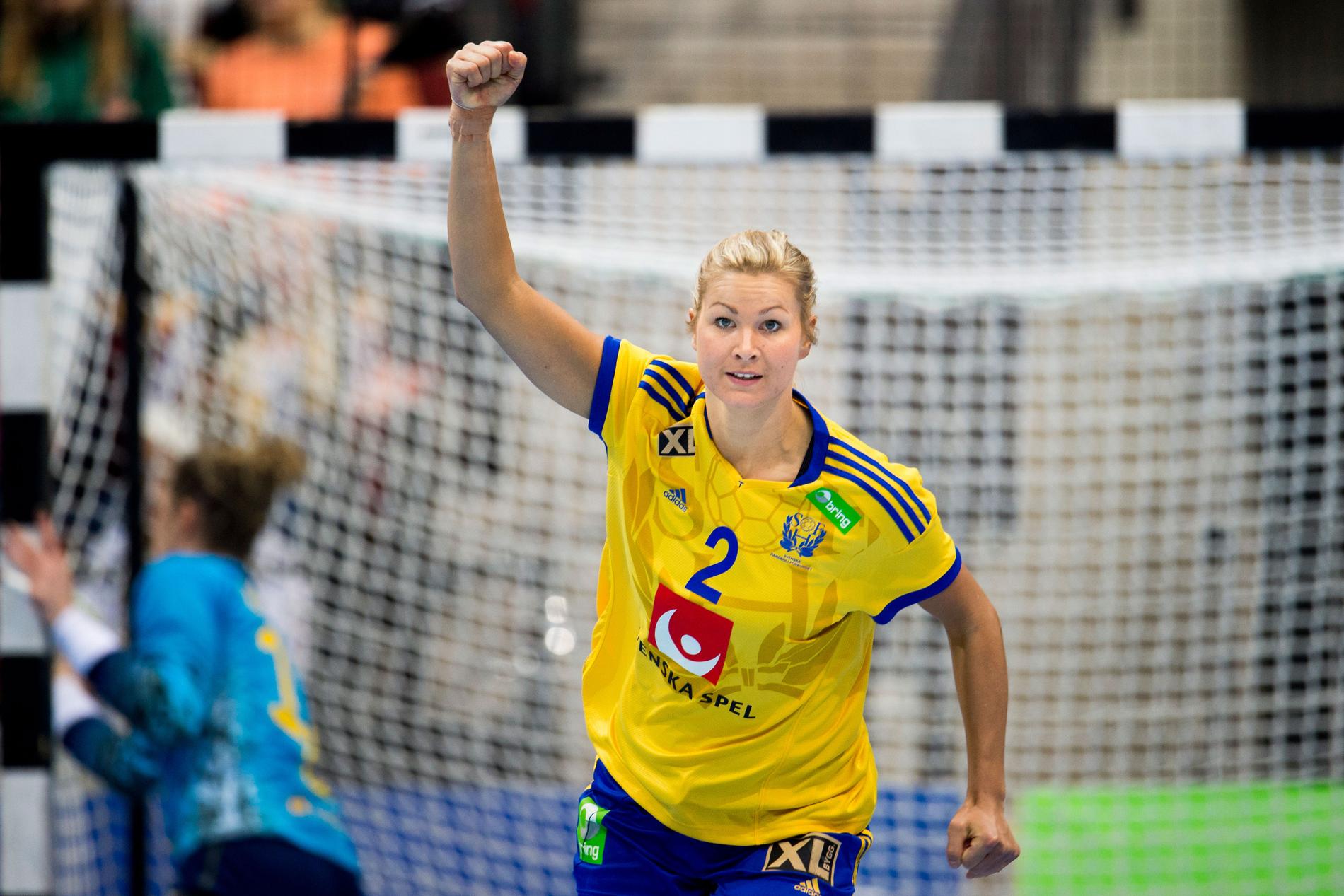 Ulrika Ågren Ålder: 27. Position: Mittsexa. Klubb: Buxtehuder SV.
