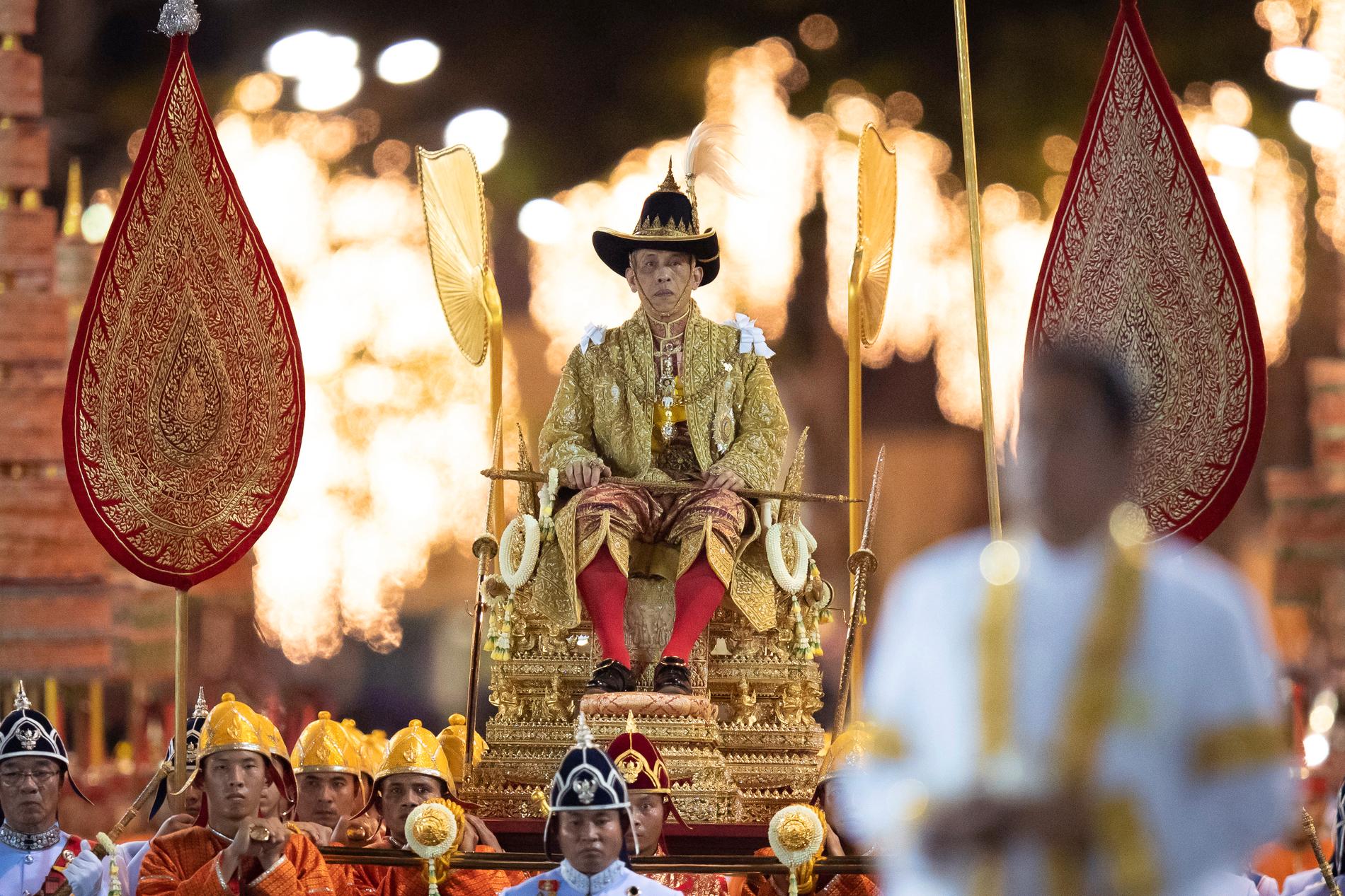 Thailands kung Maha Vajiralongkorn bärs fram under en ceremoni i Bangkok. Arkivbild.