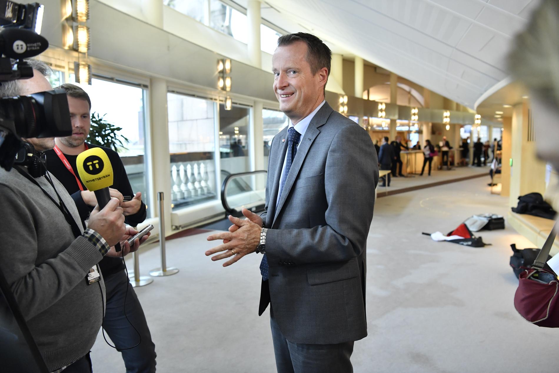 Socialdemokraternas gruppledare i riksdagen Anders Ygeman är nöjd med fördelningen av utskottsposter och att Sverigedemokraterna kunde stängas ute från det så kallade utskottspresidiet.