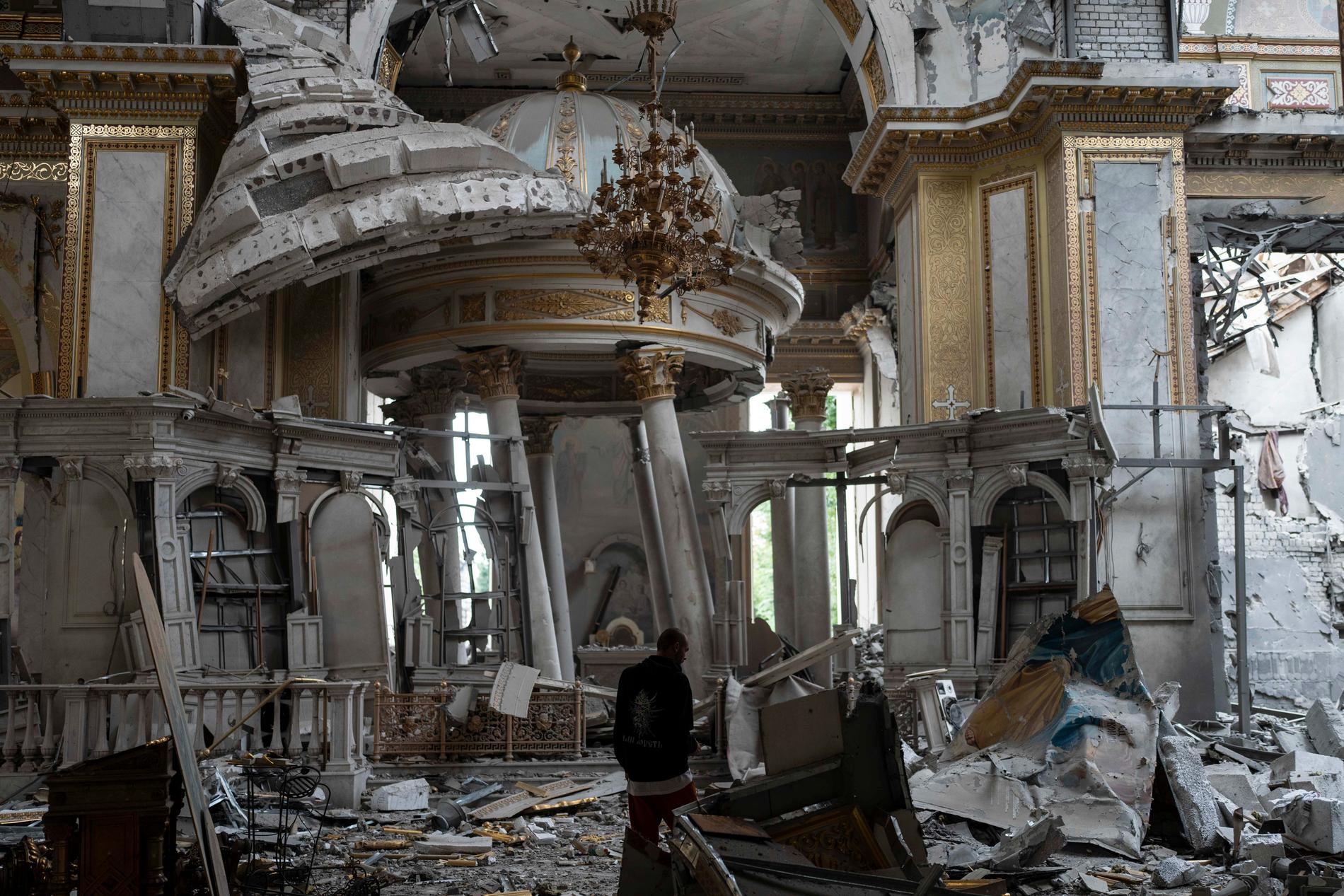 Odessas katedral klassificerades som hotat kulturarv av Unesco i början av 2023. I somras träffades den av ett ryskt anfall. Arkivbild.