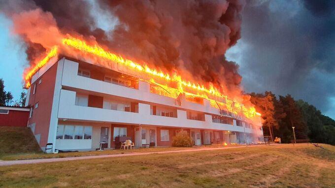 Kraftig brand i Söderhamn.