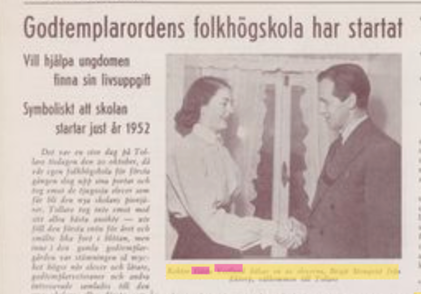 Gösta Vestlund, dåvarande rektor, hälsade en elev på folkhögskolan välkommen. 