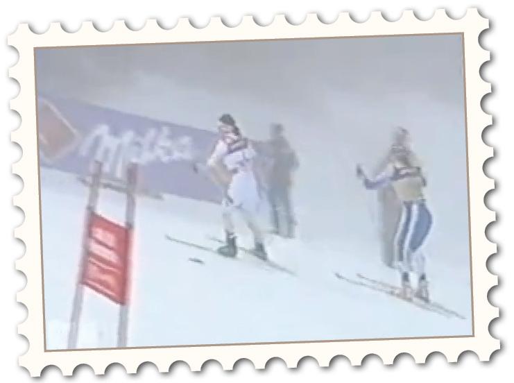 Kallas ryck i monsterbacken Var: Tour de Ski 2008.
Det definitiva genombrottet. Charlotte Kalla går ut långt bakom Virpi Kuitiunen på Tour de Skis sista etapp. Men hon åkte i kapp och halvvägs upp i slalombacken kom rycket som numera är en svensk idrottsklassiker.