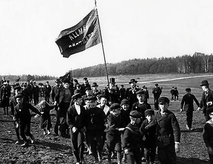 Första maj-demonstration på Gärdet i Stockholm 1902.