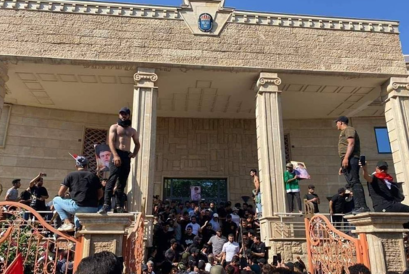 Efter onsdagens koranbränning i Stockholm stormades svenska ambassaden i Irak och Marocko valde att kalla hem sin ambassadör i protest.