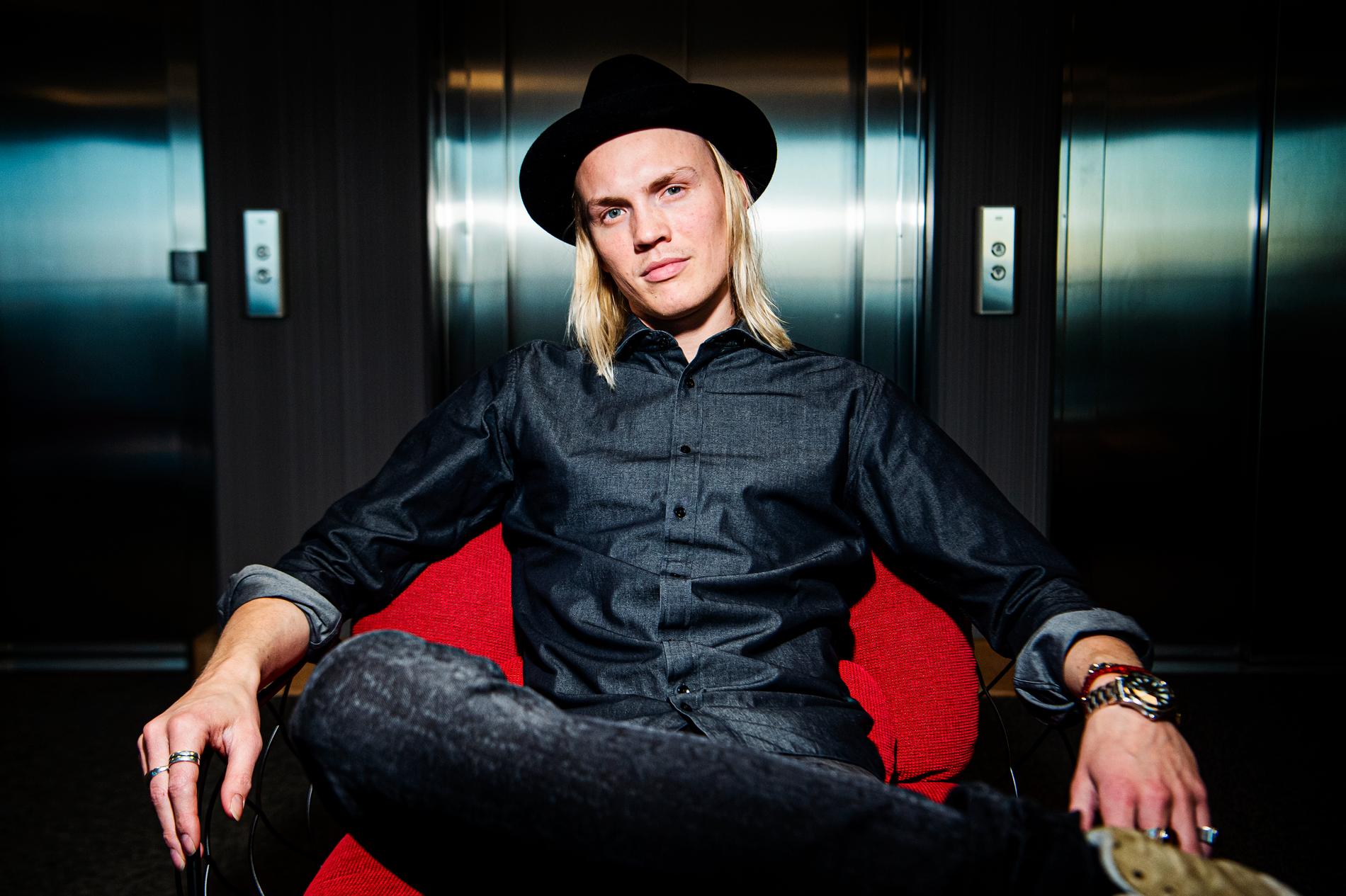 Jakob Karlberg tävlar i Melodifestivalen 2020