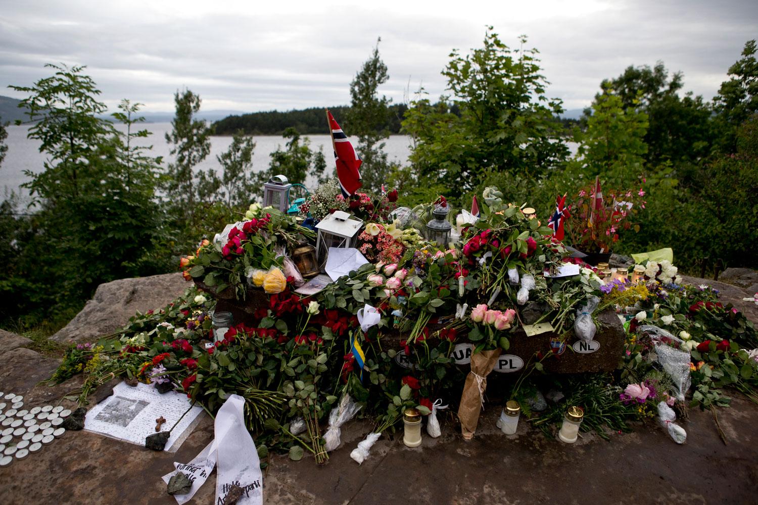 Bilden togs ett år efter terrordådet på Utøya.