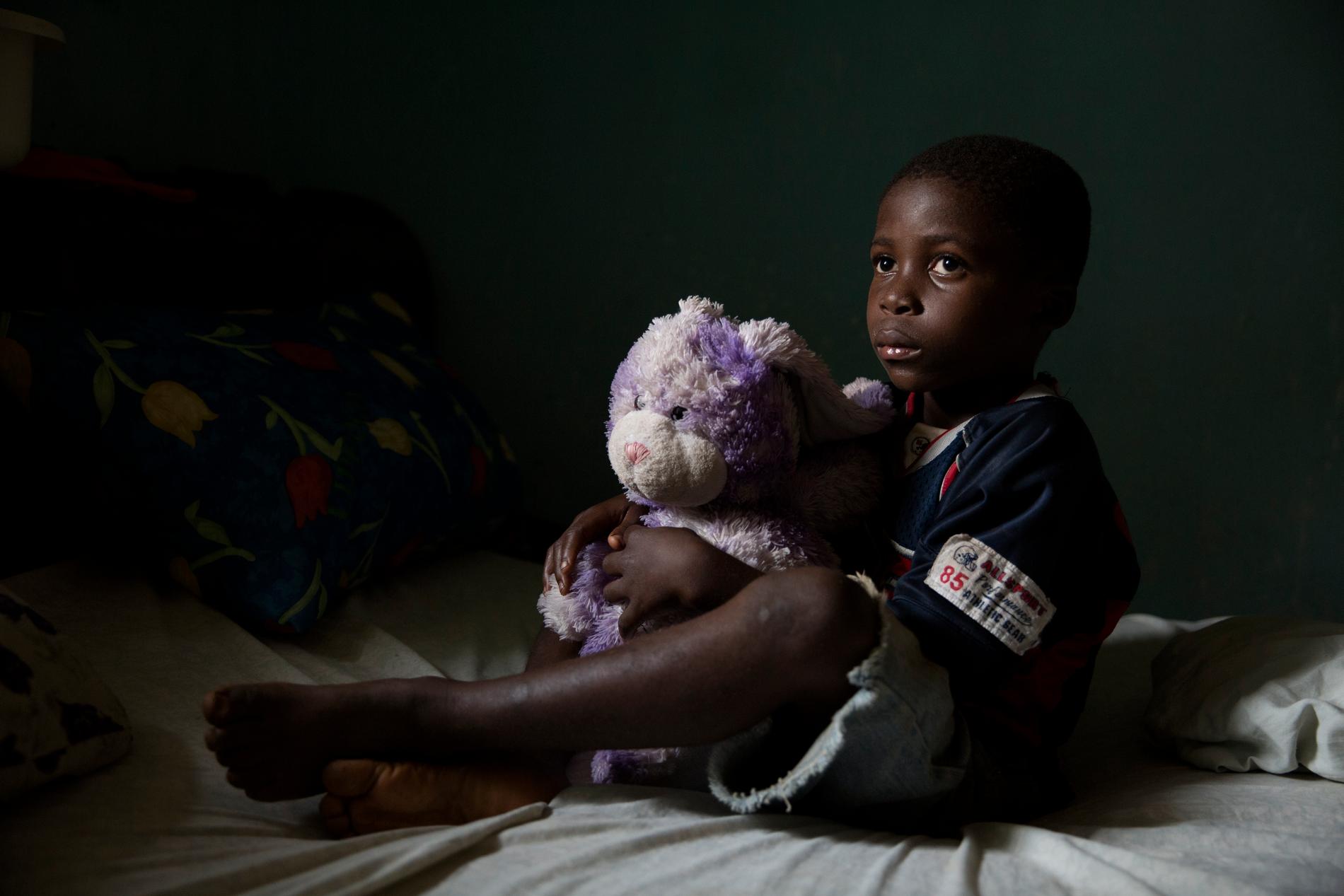 Harchie 7, förlorade sin mamma och pappa i Ebola.