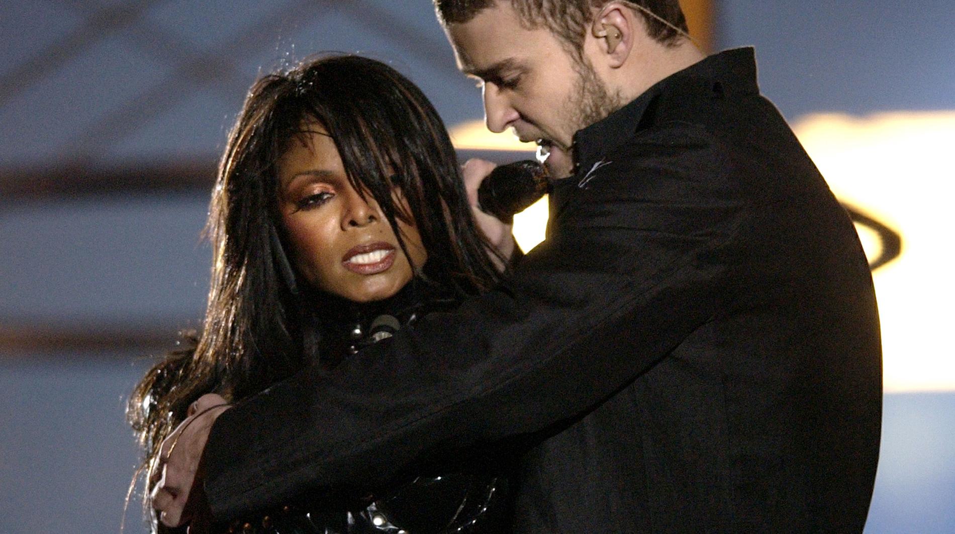 Janet Jacksons och Justin Timberlakes uppträdande på Super Bowl 2004 skrev historia.
