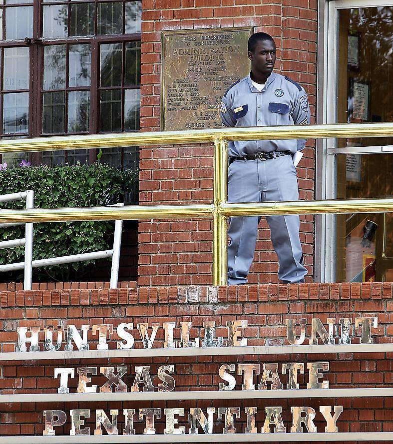 Fängelset i Huntsville, Texas. 2,4 miljoner sitter fängslade i USA och bara fyra länder verkställer fler dödsstraff. Foto: AP