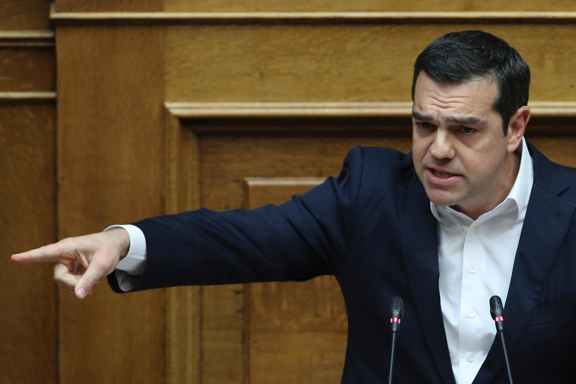 Greklands premiärminister Alexis Tsipras riskerar till följd av konflikten kring Makedoniens namn få avsluta sin mandatperiod med en minoritetsregering och risk för nyval. Arkivbild