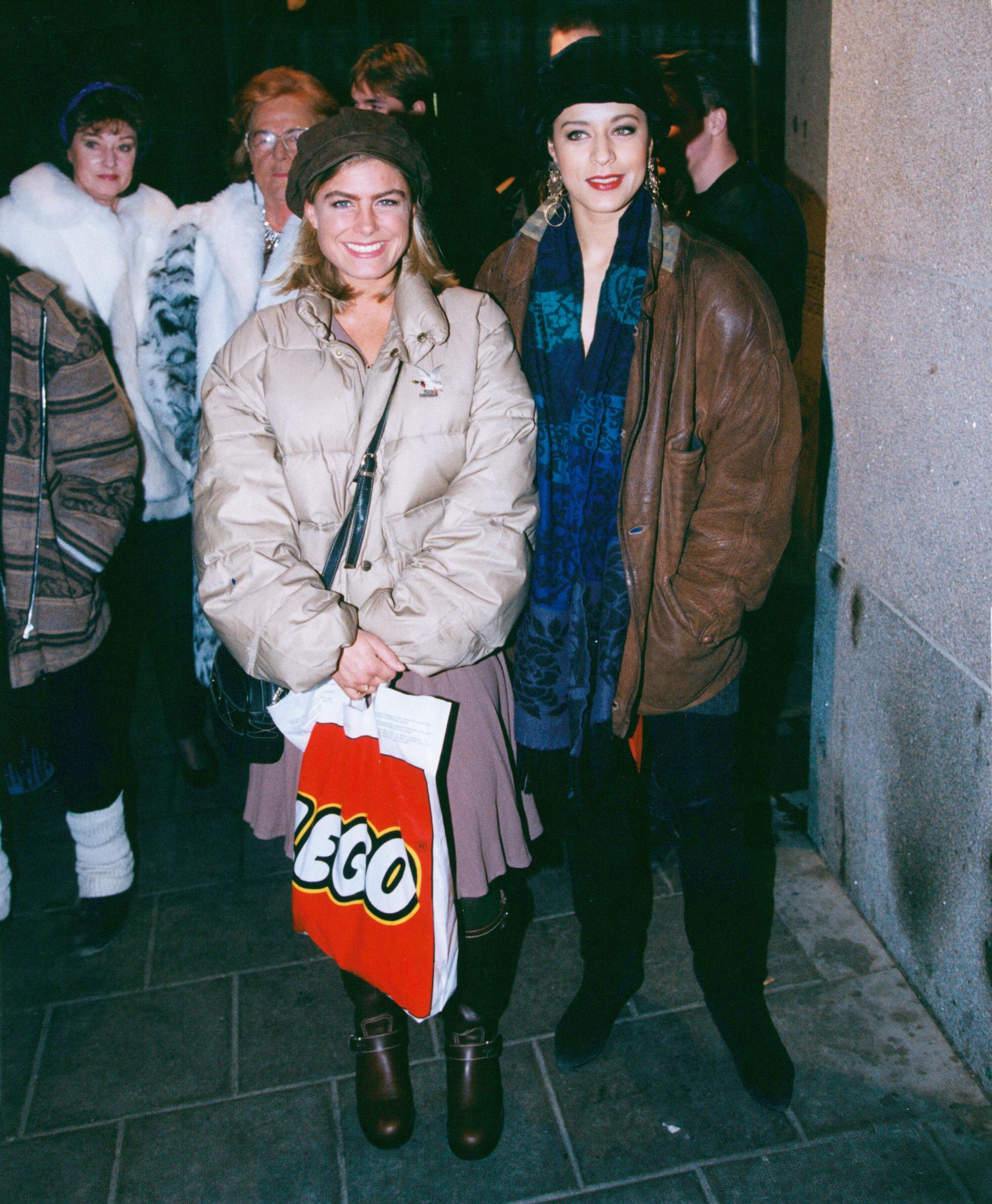 Pernilla Wahlgren och Sharon Dyall 1993.