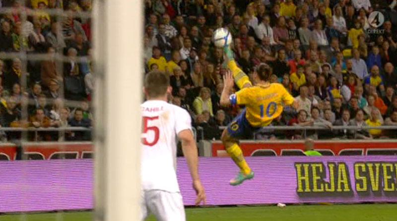 ”Jag förstår inte hur han gjorde det”, säger Henrik Larsson om målet.