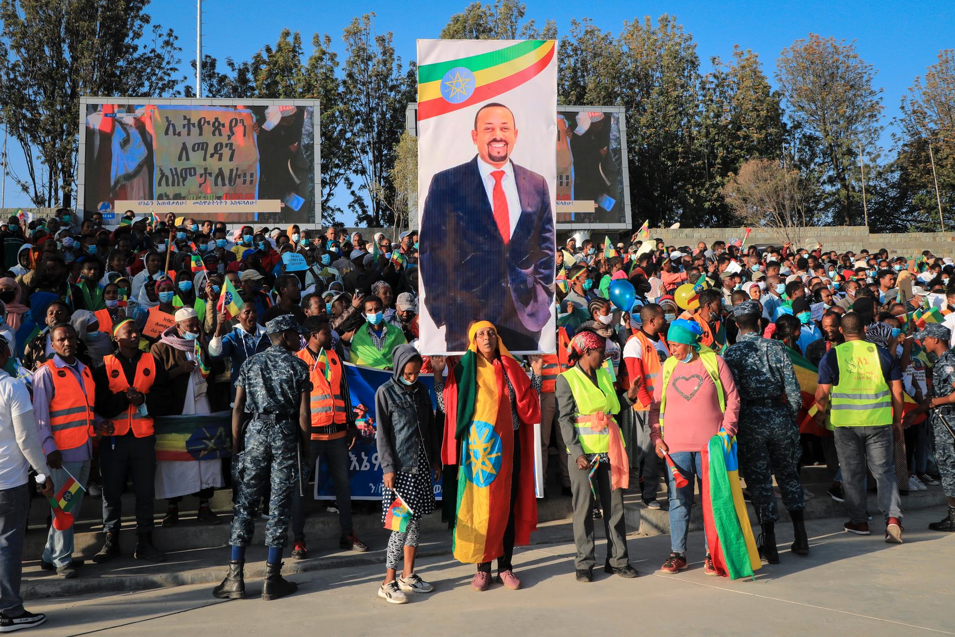 Demonstration i Addis Abeba till stöd för premiärministern Abiy Ahmed och landets militär.