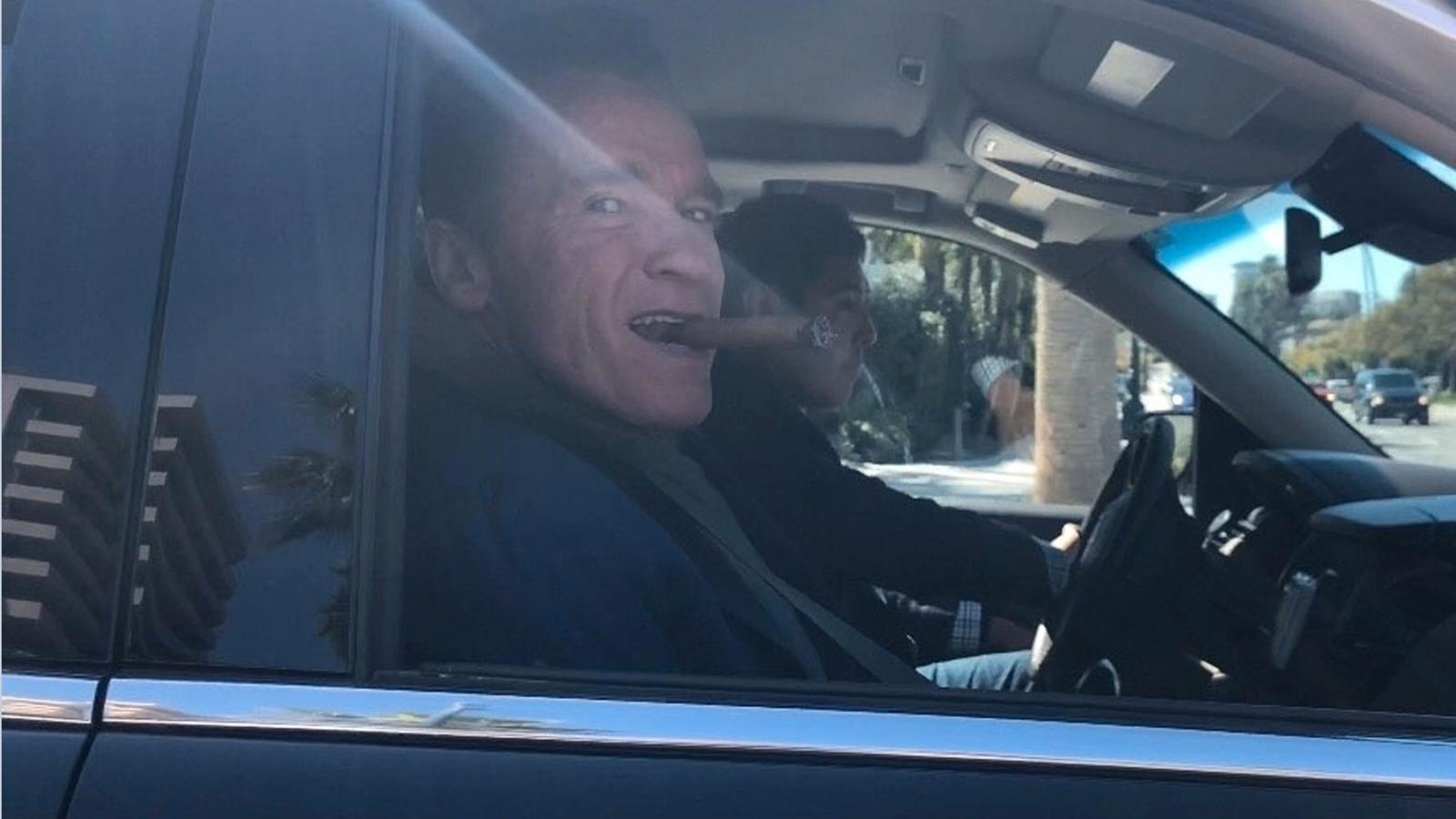 För bara två dagar sedan sågs Arnold Schwarzenegger  lämna lyxhotellet Waldorf Astoria i Beverly Hills, där han ätit lunch med sin son Patrick.